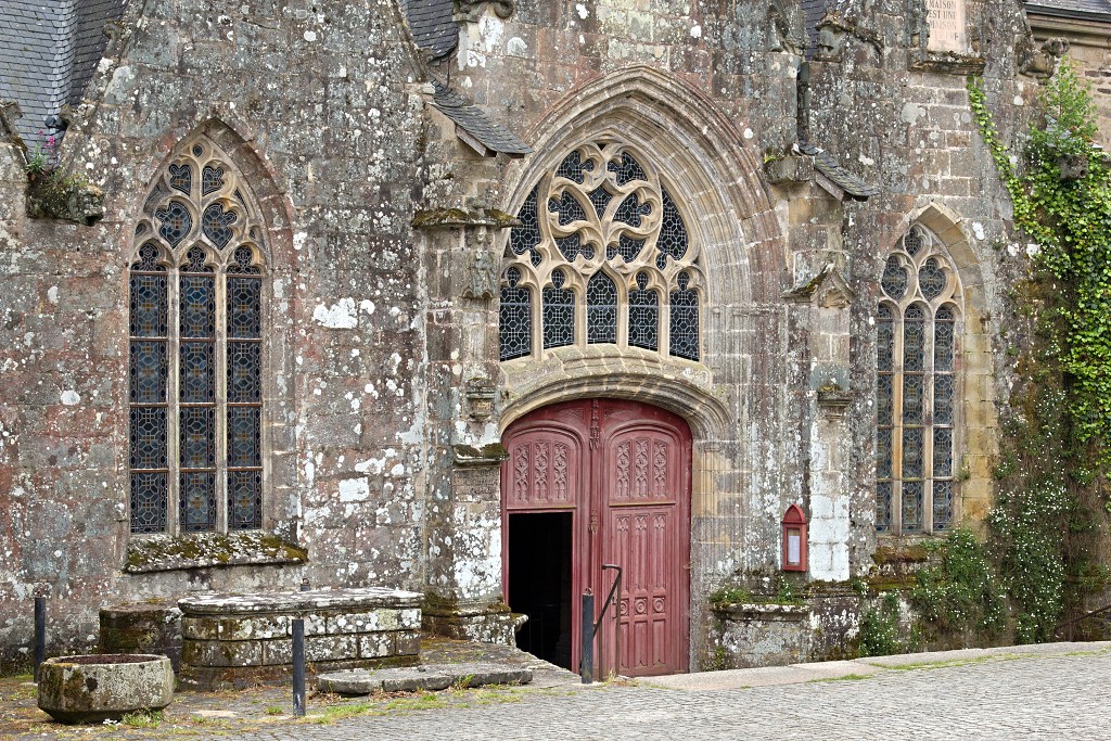 vannes bretagne morbihan hdr france frankrijk rochefort-en-terre rochefort en terre Notre Dame de la Tronchaye kerk